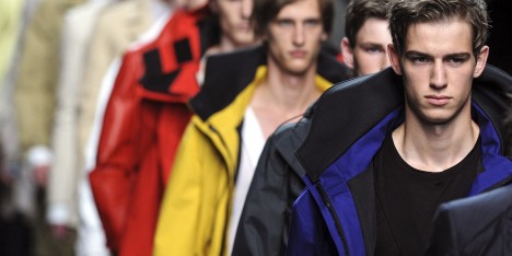 Burberry to sell its collections straight from the catwalk