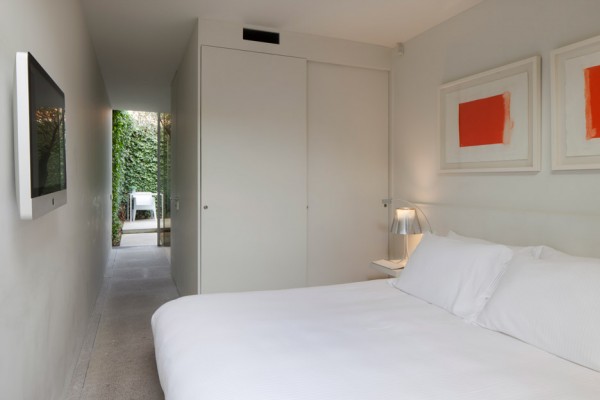 Flat in Porto by Eduardo Souto de Moura