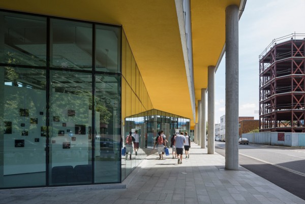 University of Portsmouth by Penoyre and Prasad