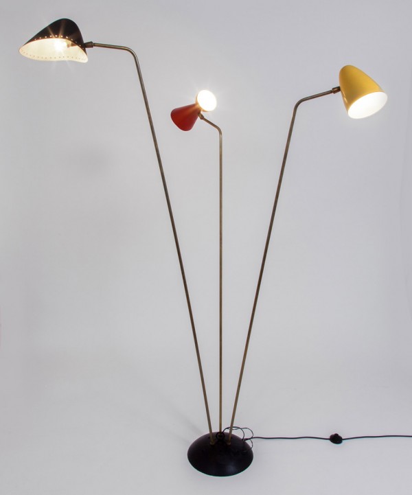 englightened-50s-exhibition-galerie-kreo-robert mathieu floor light_dezeen_936_6