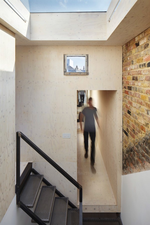 Gallery House Phase 2 by Studio Octupi