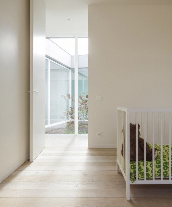 House CW in Nazareth, Belgium by Wim Heylen