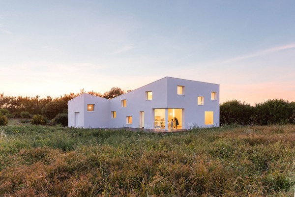 House for a Photographer by Studio Razavi