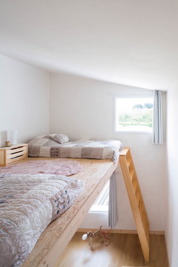 House for a Photographer by Studio Razavi