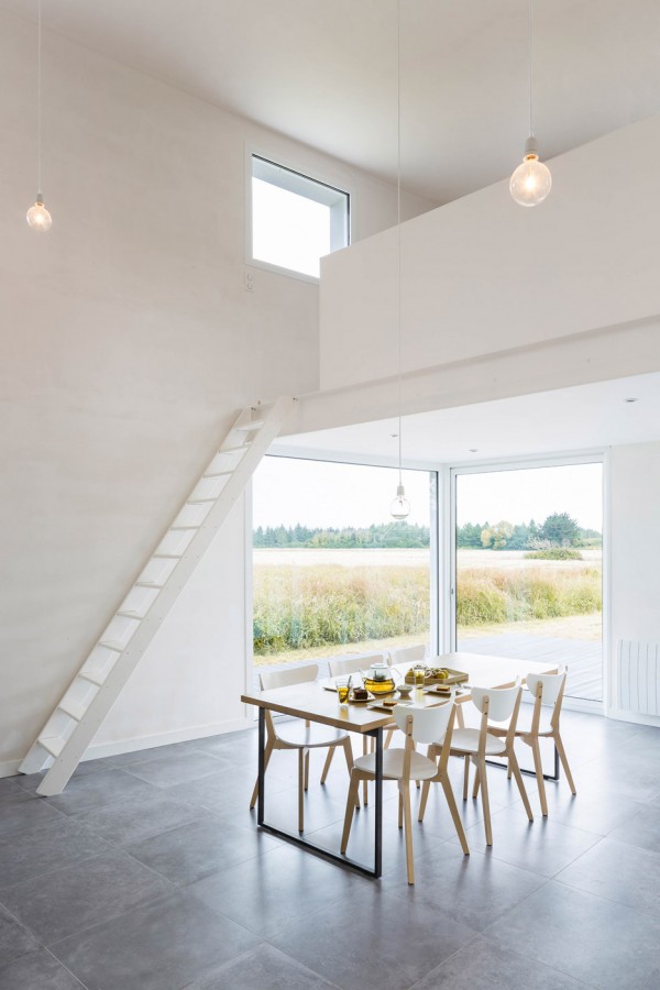 House for a Photographer by Studio Razavi