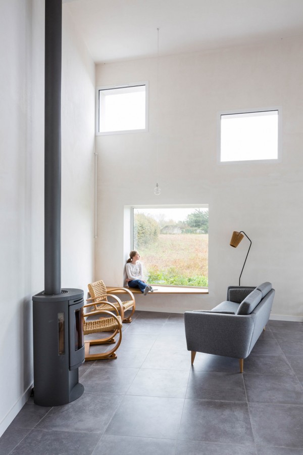 House for a Photographer by Studio Razavi