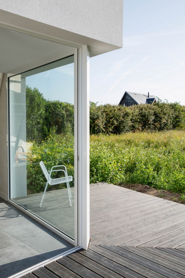 House for a Photographer by Studio Razavi