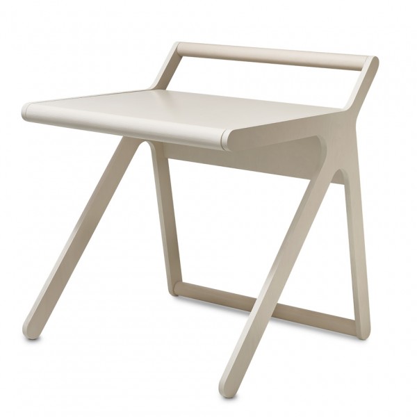 k-desk-rafa-kids-furniture-design-product-_dezeen_936_14