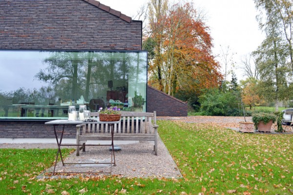 Kiekens' House by Architektuurburo Dirk Hulpia