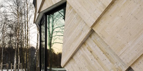 Tengbom’s completes pine cone-inspired trail centre in a Swedish nature reserve