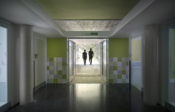 La Barrosa kindergarten by Gabriel Verd