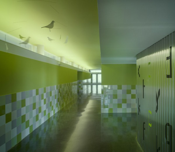 La Barrosa kindergarten by Gabriel Verd