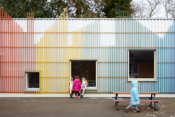 Little Hall at Prestwood Infant School by De Rosee Sa Architects