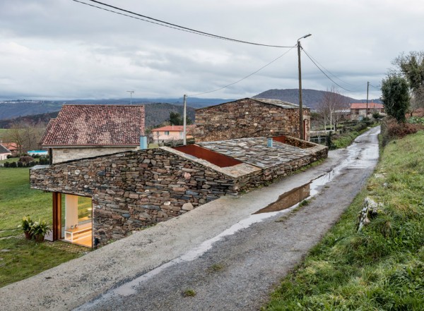 A Bodega by Cubus Arquitectura