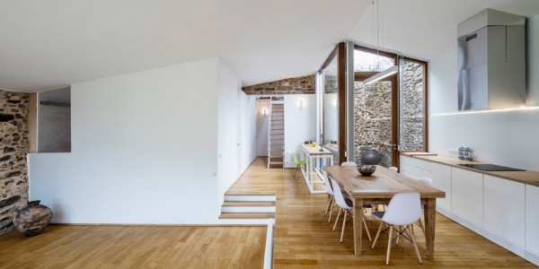 A Bodega by Cubus Arquitectura