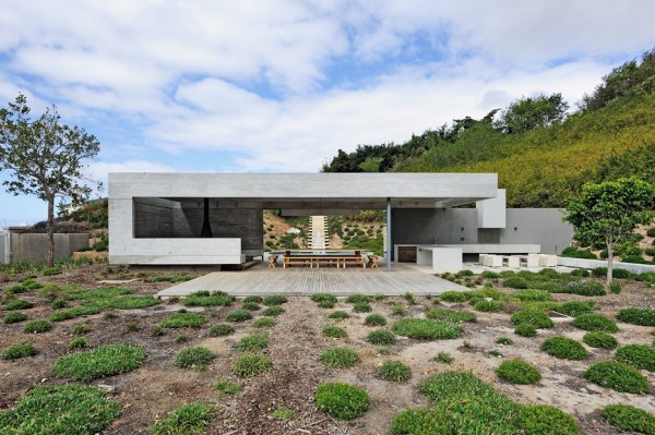 The Midden Garden Pavilion in Cape Town by Metropolis