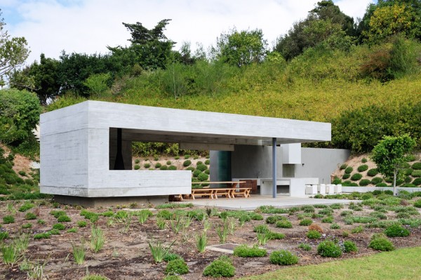 The Midden Garden Pavilion in Cape Town by Metropolis