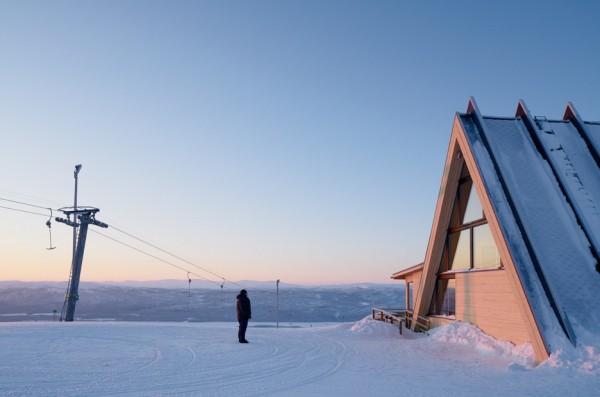 Mountain restaurant Björk in Hemavan by Murman Architects