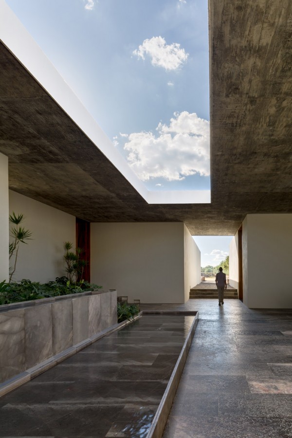 Next Vegetales Hydroponic Plant by CC Arquitectos in León, Mexico