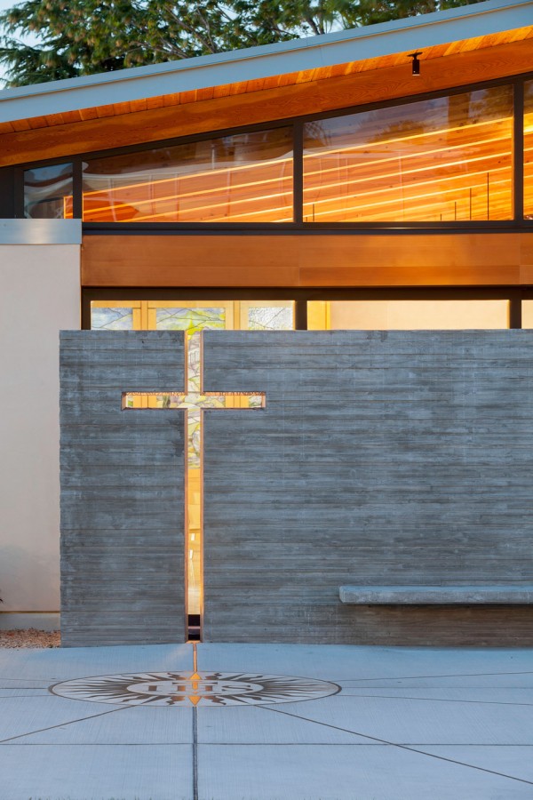 Montserrat Chapel by Hennerby Eddy