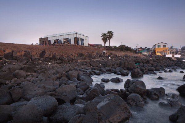 Platform Monsant by Platform a