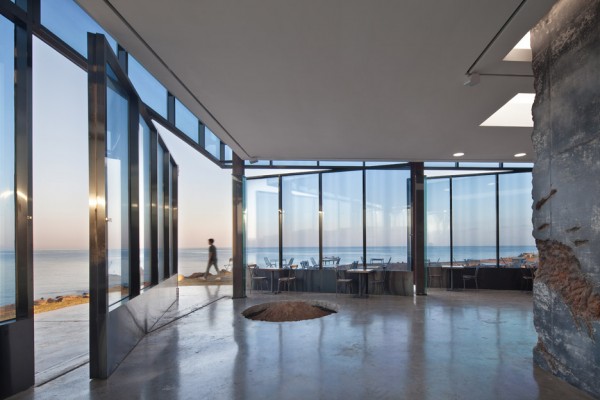 Platform Monsant by Platform a