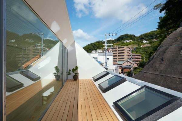 Re Slope House by Tomohiro Hata AAA
