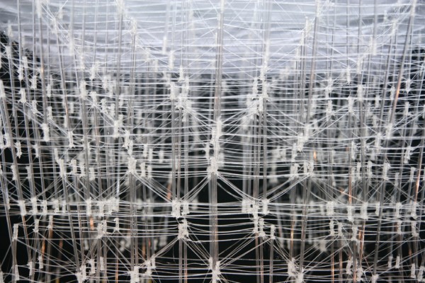 University of Tokyo students and Kengo Kuma have developed a 3D-printing pen that can create architectural structures