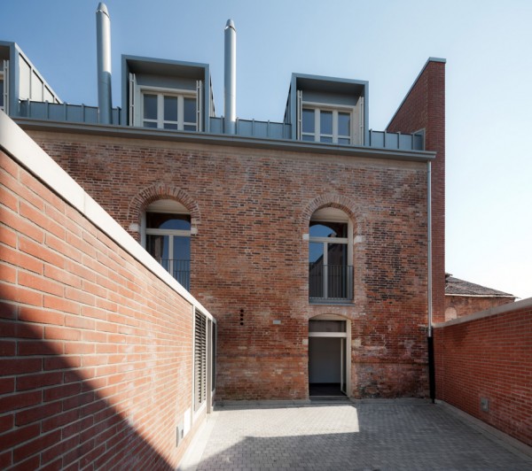 Venice renovation by Studio Macola