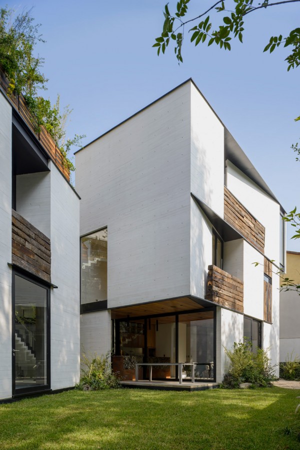 S House by Taller Hector Barroso