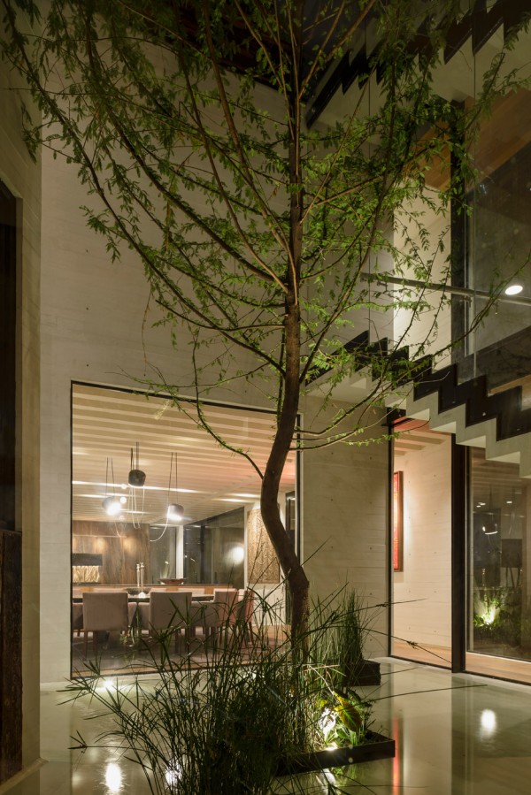 S House by Taller Hector Barroso