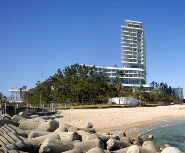 Seamarq Hotel in Gagneung, South Korea by Richard Meier and Partners
