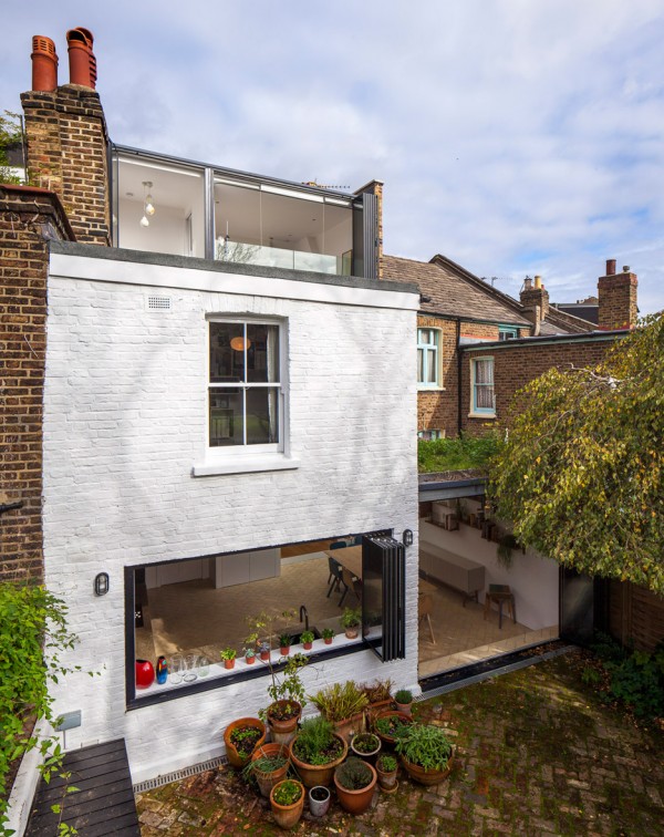 Shepherds Bush House by Studio 30