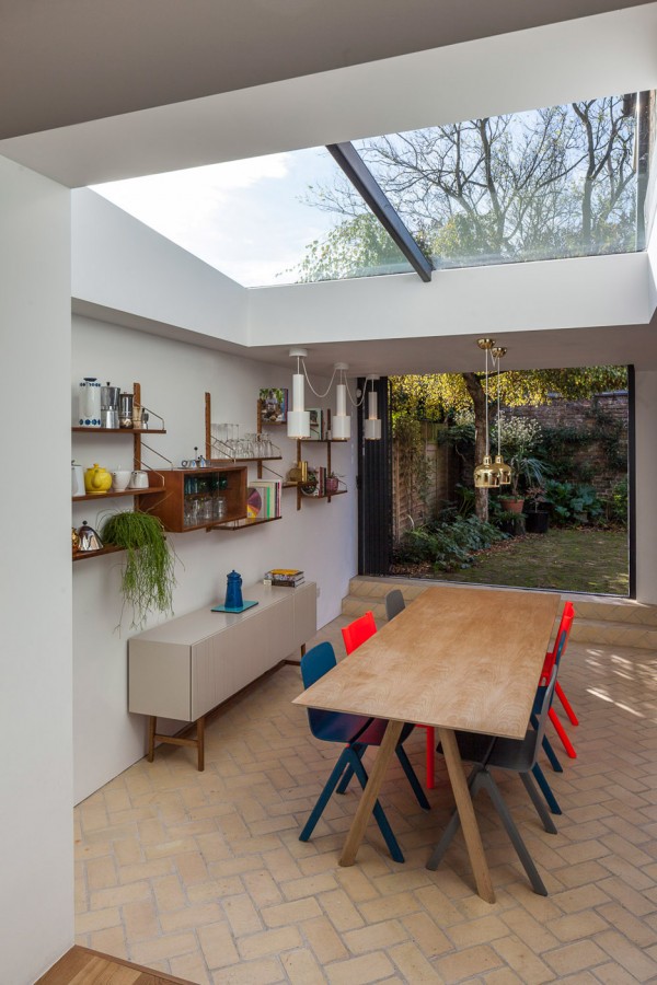 Shepherds Bush House by Studio 30