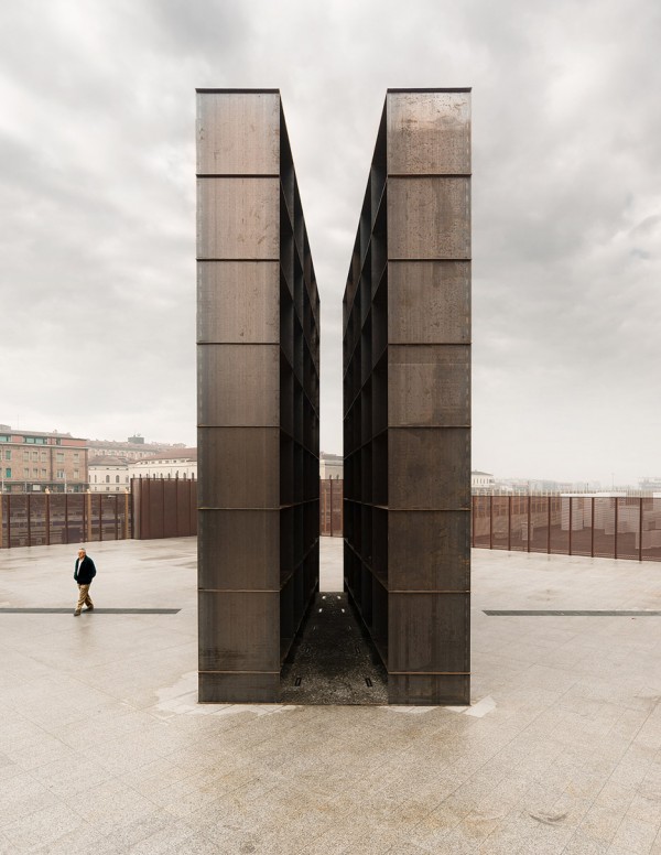 Shoah Memorial in Bologna by SET Architects