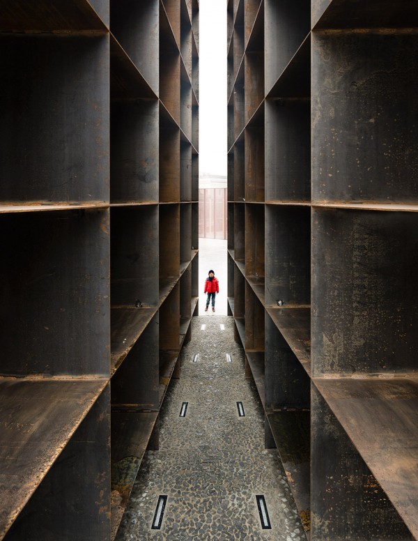 Shoah Memorial in Bologna by SET Architects