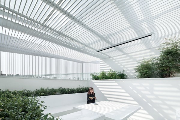 Shunyi House in Beijing by reMIX Studio