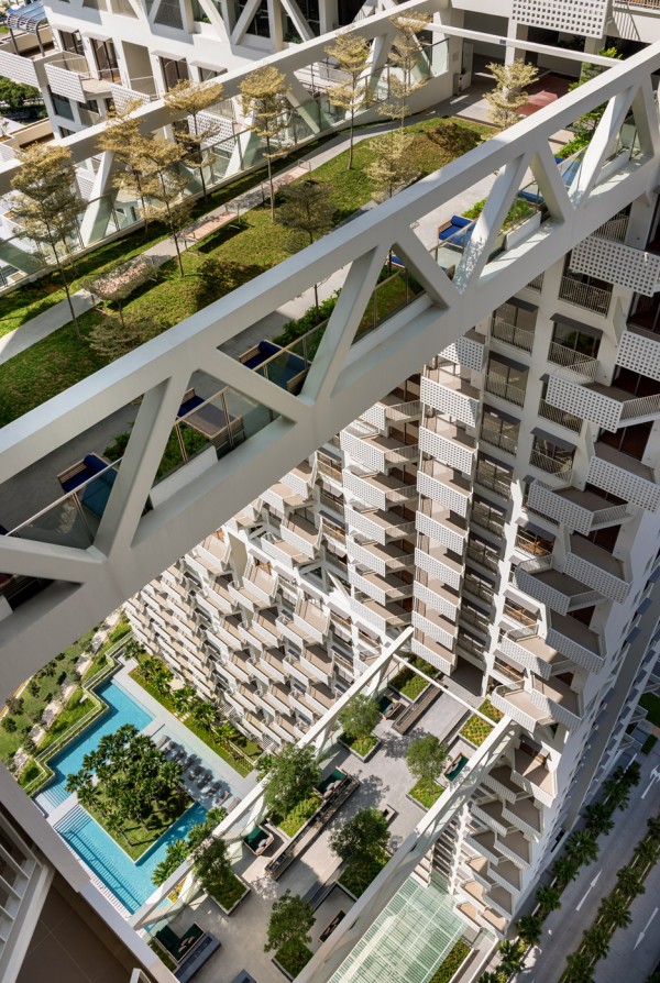 Sky Habitat by Moshe Safdie