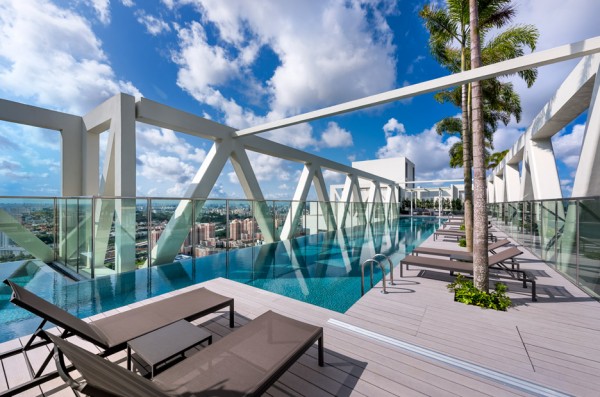 Sky Habitat by Moshe Safdie