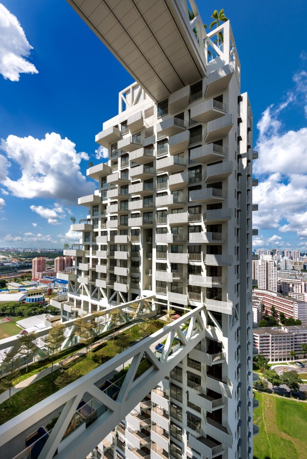 Sky Habitat by Moshe Safdie