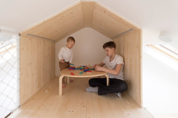 Sleep and play interior by Ruetemple in Moscow Russia