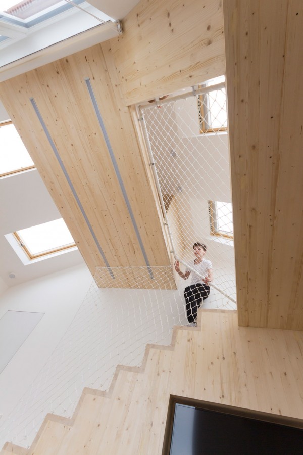 Sleep and play interior by Ruetemple in Moscow Russia