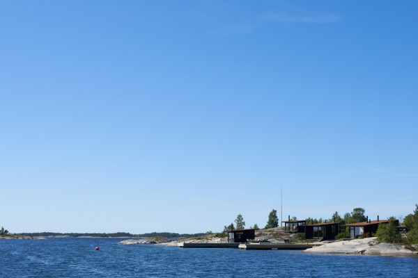 Small houses far out in the archipelago of Stockholm by Margen Wigow Arkitektkontor