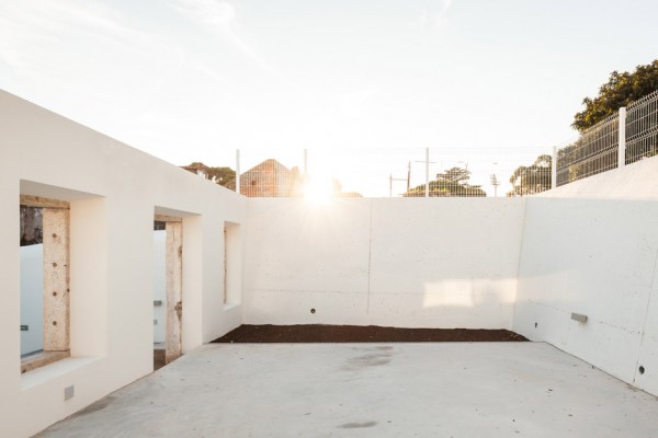 Terras 8 house by Colectivo Cais