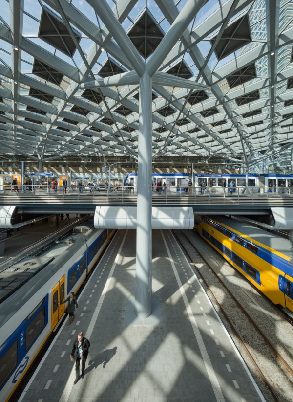 Benthem Crouwel's new station for The Hague