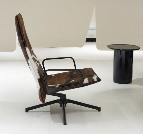 triptych-stockholm-furniture-fair-barber-osgerby-guest-of-honour-2016-gustav-karlsson-frost_dezeen_936_0