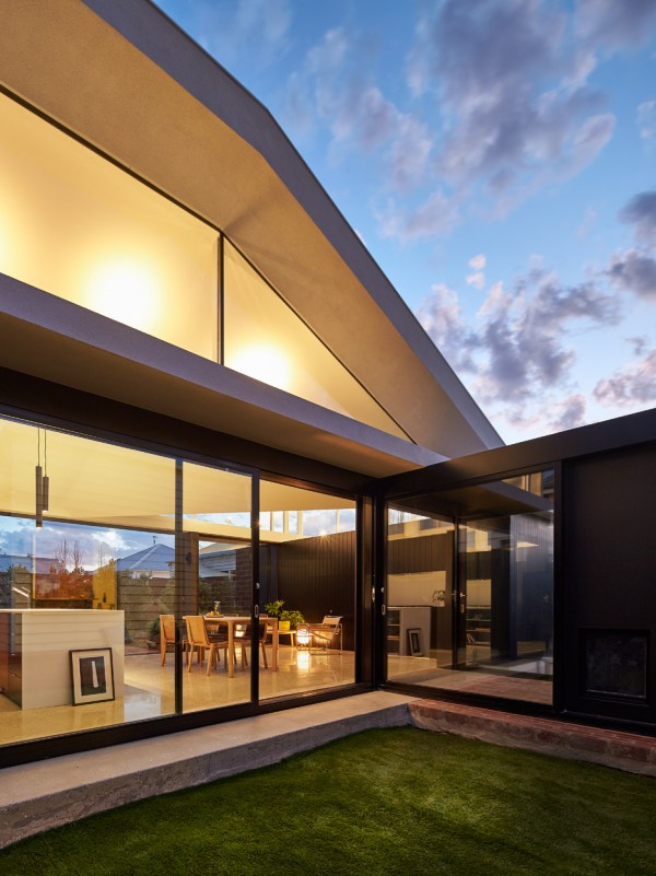 Tunnel House by Modo Architecture