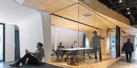 The VIL Creative Office by Domaen in Pasadena, CA