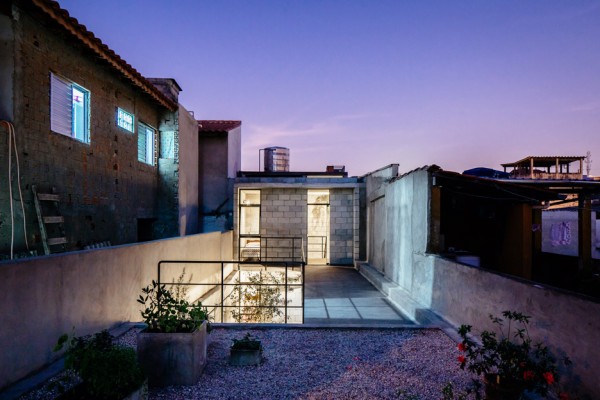 Villa Matilde House by Terra e Tuma Arquitetos