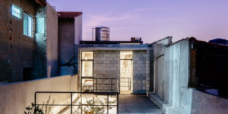 Villa Matilde House by Terra e Tuma Arquitetos